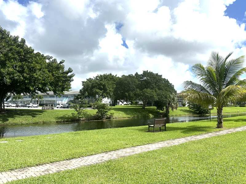 1 bedroom Condominium at 1092 Newport S, Newport S Condo, Deerfield Beach — photo 1