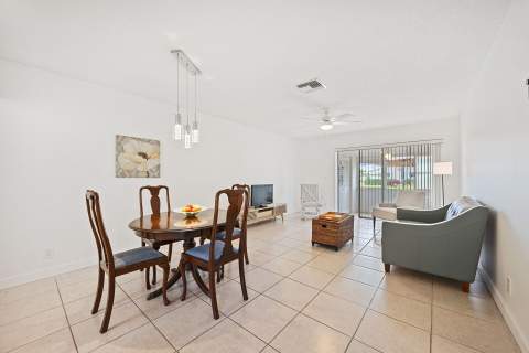 2691 Dudley Dr Drive #D, West Palm Beach FL - photo 10 of 21
