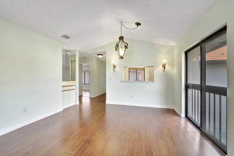 2 bedroom Condominium at 351 Club Circle #207, San Remo Golf & Tennis Club Condo, Boca Raton — photo 4