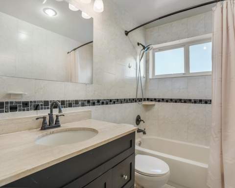4712 Mainland Drive, Tamarac FL - photo 8 of 39