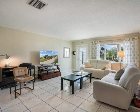 4712 Mainland Drive, Tamarac FL - photo 20 of 39