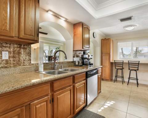 4712 Mainland Drive, Tamarac FL - photo 22 of 39