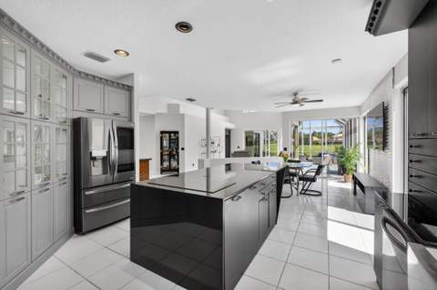 10324 Osprey Trace, West Palm Beach FL - photo 17 of 95
