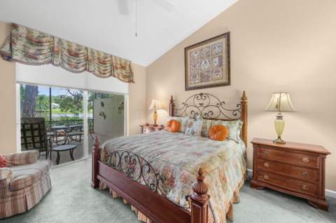 7300 Sea Pines Court, Port St. Lucie FL - photo 13 of 36