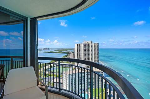 5380 N Ocean Drive #22i, Singer Island FL - photo 23 of 42