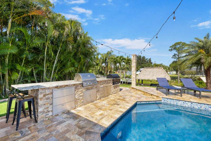 4 bedroom Single Family Residence at 121 NE Naranja Avenue, River Park-Unit 4, Port St. Lucie — photo 5