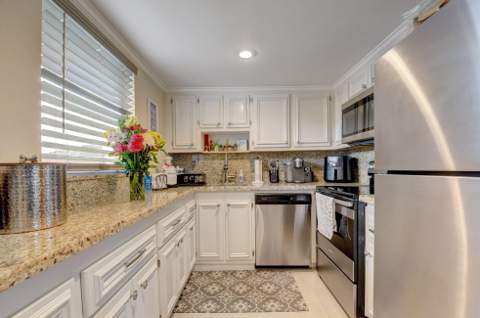 661 Flanders #661, Delray Beach FL - photo 7 of 24