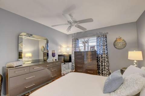 661 Flanders #661, Delray Beach FL - photo 13 of 24