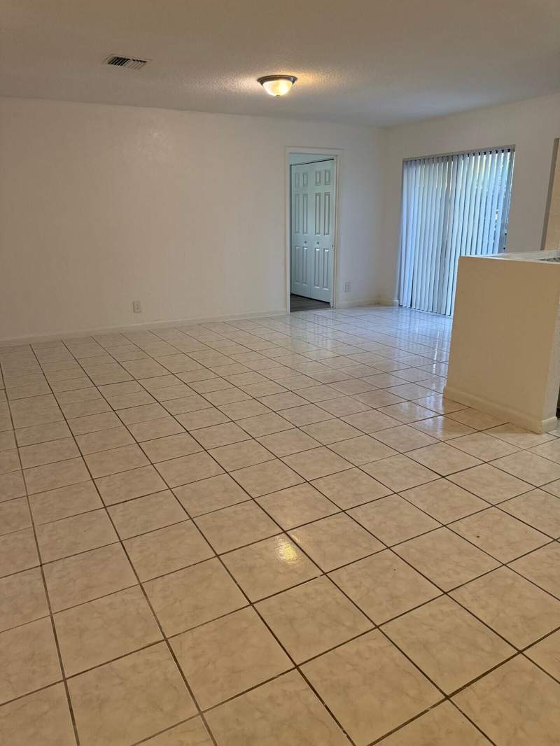 2 bedroom Condominium at 1 Crossings Circle #C, Crossings Of Boynton Beach Condo, Boynton Beach — photo 4