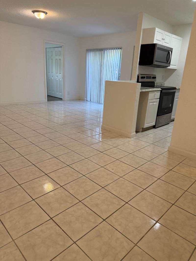 2 bedroom Condominium at 1 Crossings Circle #C, Crossings Of Boynton Beach Condo, Boynton Beach — photo 5