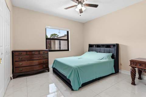 1875 Abbey Road, West Palm Beach FL - photo 16 of 28
