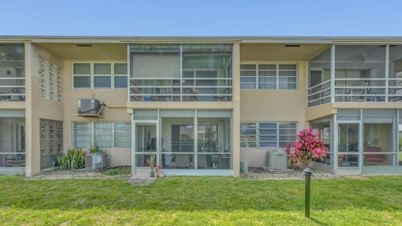 2 bedroom Stock Cooperative at 298 SE 6th Avenue #2, Lakeshore Lodge Co-Op, Pompano Beach — photo 4
