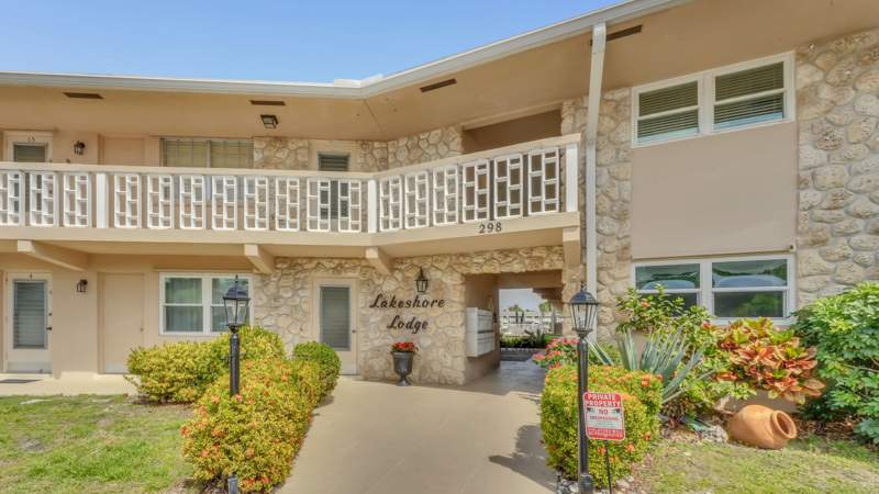 2 bedroom Stock Cooperative at 298 SE 6th Avenue #2, Lakeshore Lodge Co-Op, Pompano Beach — photo 2