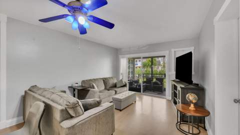 298 SE 6th Avenue #2, Pompano Beach FL - photo 9 of 30