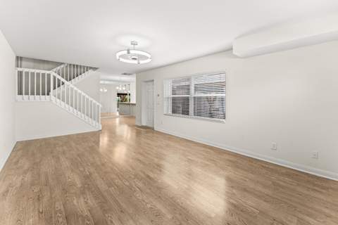 3136 Kingston Court, West Palm Beach FL - photo 9 of 32