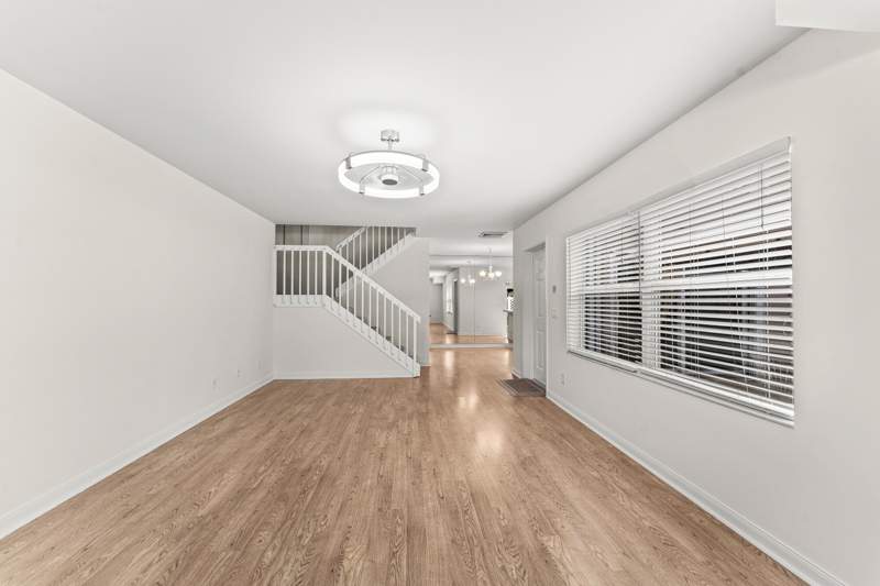 2 bedroom Townhouse at 3136 Kingston Court, Stamford At The Villages, West Palm Beach — photo 4