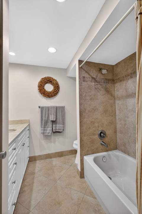 112 Brackenwood Road, Palm Beach Gardens FL - photo 21 of 32