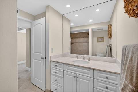 112 Brackenwood Road, Palm Beach Gardens FL - photo 22 of 32