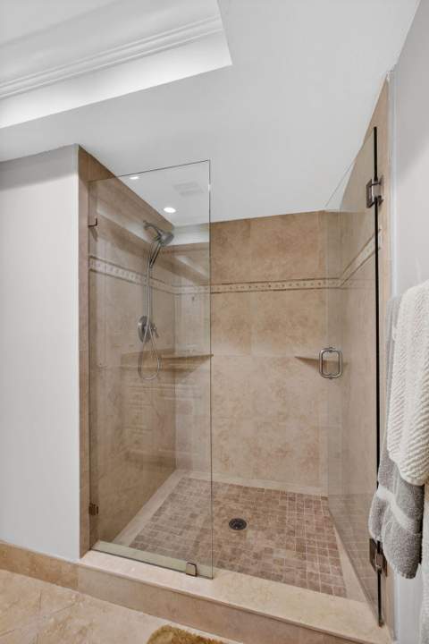 112 Brackenwood Road, Palm Beach Gardens FL - photo 15 of 32