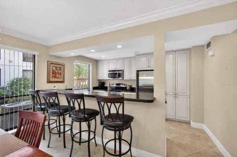 112 Brackenwood Road, Palm Beach Gardens FL - photo 7 of 32