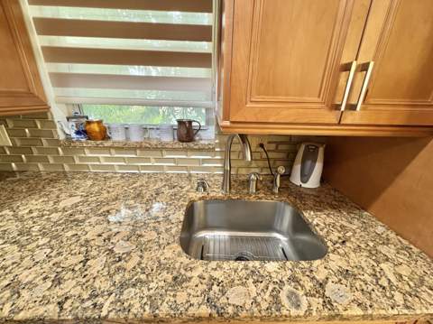 30 Plymouth C, West Palm Beach FL - photo 16 of 25