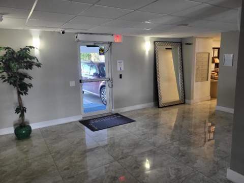 550 Bayshore Drive #104, Fort Lauderdale FL - photo 11 of 39