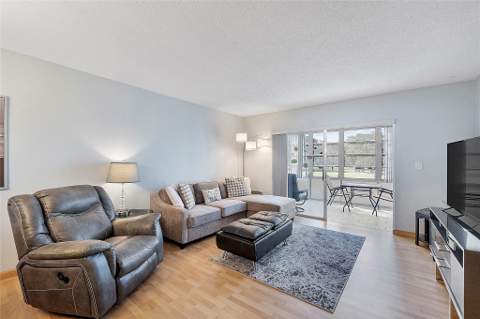 7847 Golf Circle Drive #211, Margate FL - photo 9 of 18