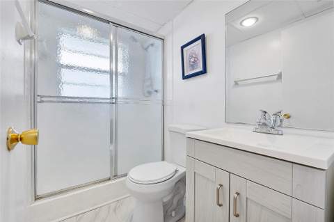 7847 Golf Circle Drive #211, Margate FL - photo 14 of 18