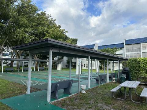 7847 Golf Circle Drive #211, Margate FL - photo 16 of 18