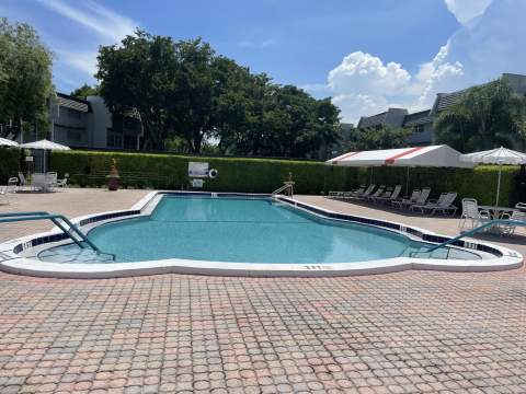 7847 Golf Circle Drive #211, Margate FL - photo 17 of 18