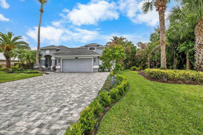 5 bedroom Single Family Residence at 2981 NW Windemere Drive, Pineapple Plantation (Aka Pines), Jensen Beach — photo 3
