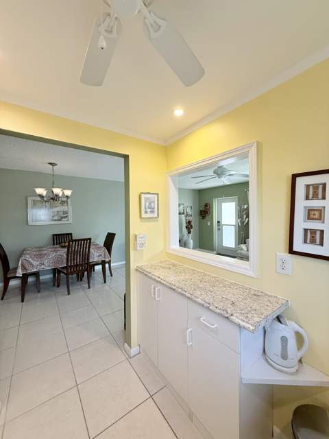 204 Durham D #204, Deerfield Beach FL - photo 15 of 37