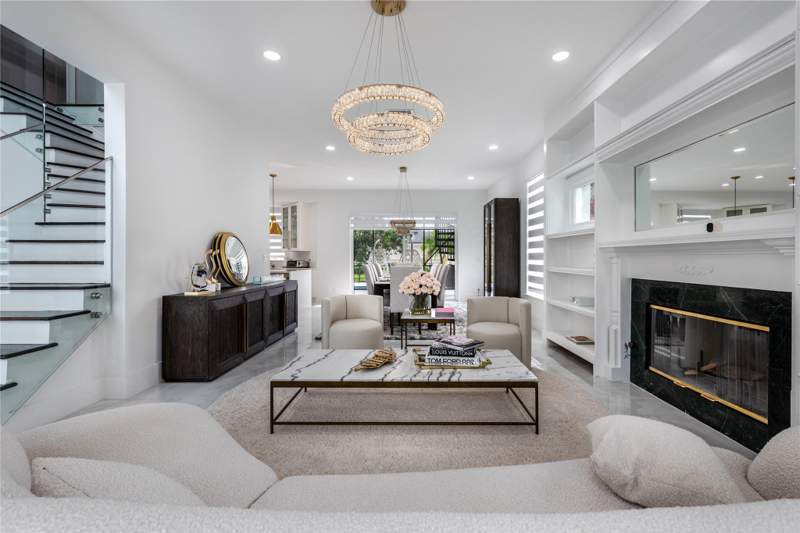 6 bedroom Single Family Residence at 2090 Windsock Way, Wellington Aero Club Of The Landings At Wellington, Wellington — photo 3