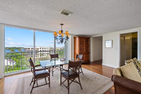 2780 S Ocean Boulevard #612, Palm Beach FL - photo 13 of 36