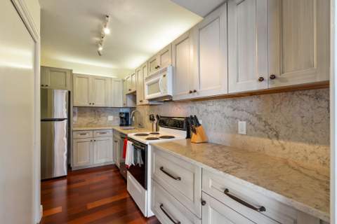 2780 S Ocean Boulevard #612, Palm Beach FL - photo 9 of 36