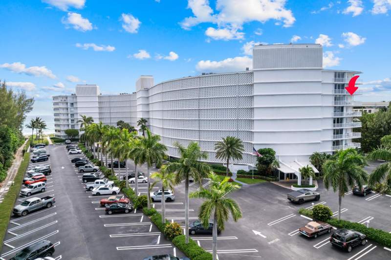 2 bedroom Stock Cooperative at 2780 S Ocean Boulevard #612, Ambassador II Corp, Palm Beach — photo 5