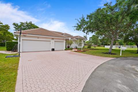 16245 Seneca Circle, Davie FL - photo 11 of 79