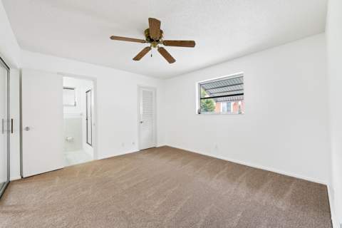 4524 NW 43rd Avenue, Tamarac FL - photo 7 of 27