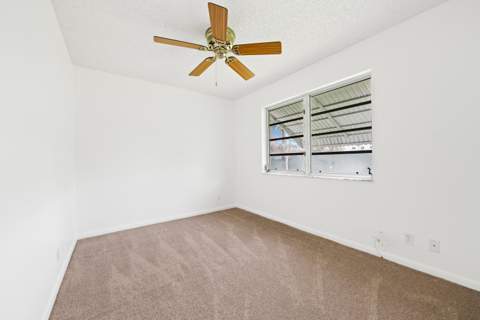 4524 NW 43rd Avenue, Tamarac FL - photo 13 of 27