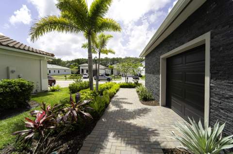 537 SE Fascino Circle, Port St. Lucie FL - photo 8 of 45
