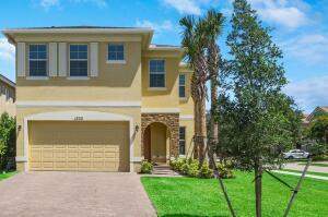 4 bedroom Single Family Residence at 1300 NW Fiorenza Court, Vizcaya Falls Plat 1, Port St. Lucie — photo 2