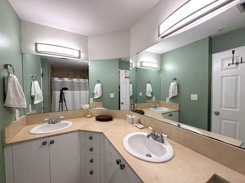 146 Moorings Drive, Lantana FL - photo 18 of 27
