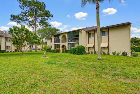119 Lake Pine Circle #C-2, Greenacres FL - photo 19 of 21