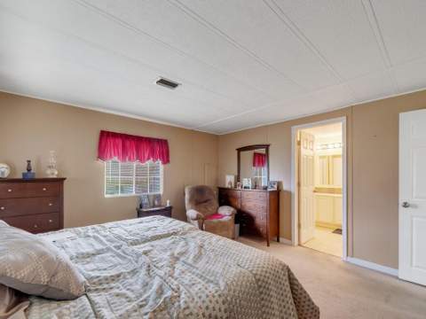 225 NE Forrest Court, Jensen Beach FL - photo 19 of 33