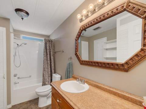 225 NE Forrest Court, Jensen Beach FL - photo 24 of 33