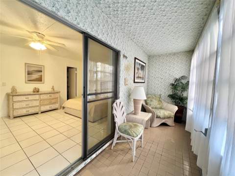 266 Oakridge P #266, Deerfield Beach FL - photo 11 of 34