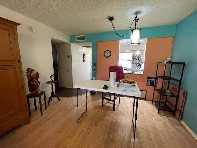 2 bedroom Condominium at 4602 Martinique Way #F1, Martinique Village I Condo, Coconut Creek — photo 4