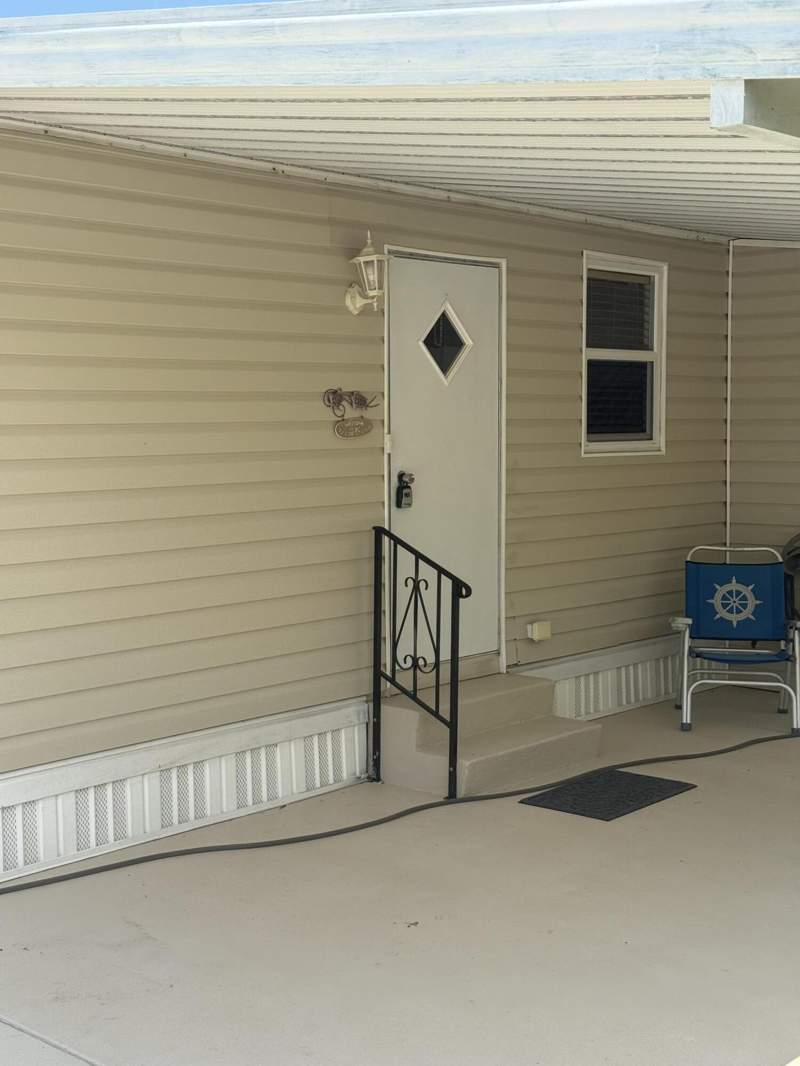 2 bedroom Manufactured Home at 463 Onyx Way, Pinelake Village, Jensen Beach — photo 4