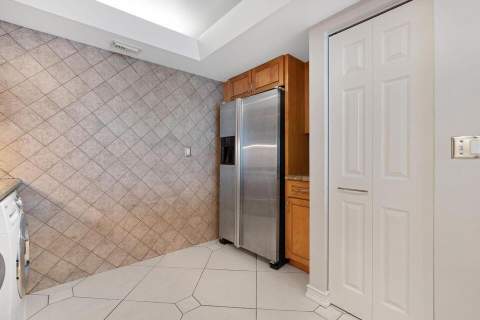 2400 Presidential Way #1206, West Palm Beach FL - photo 8 of 39
