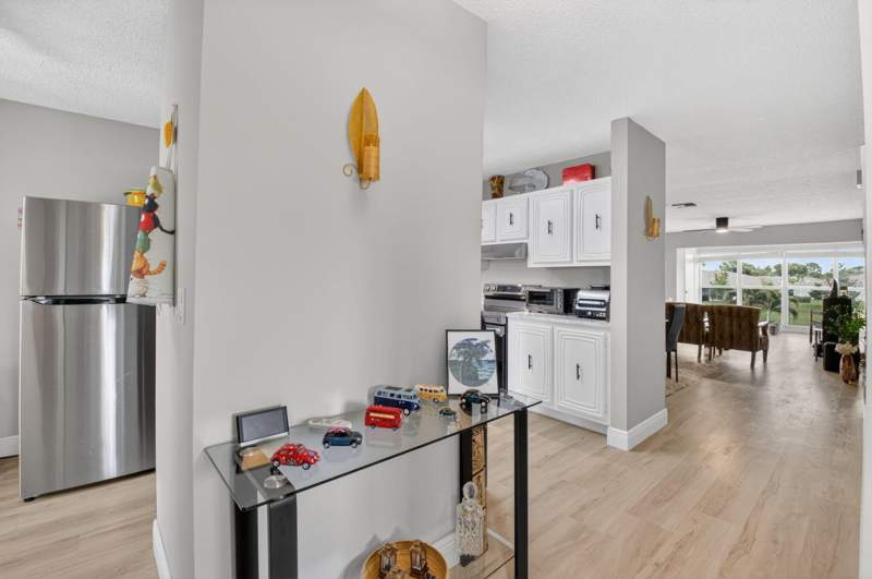 2 bedroom Condominium at 13765 Flora Place #H, Palm Greens At Villa Del Ray Condo II, Delray Beach — photo 4